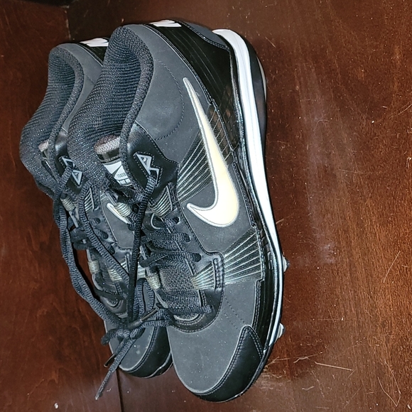 Nike Air size 11.5 football cleats - Picture 2 of 5